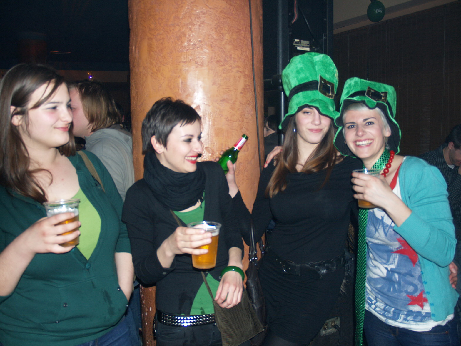Irski party u Maya pubu (foto Nikola Tur Irski party u Maya pubu (foto Nikola Tur
