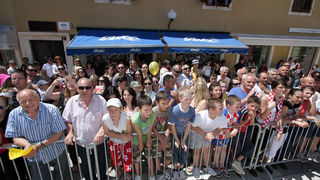 Hrvatska rukometna reprezentacija na Narodnom trgu (foto: Marin Gospić)