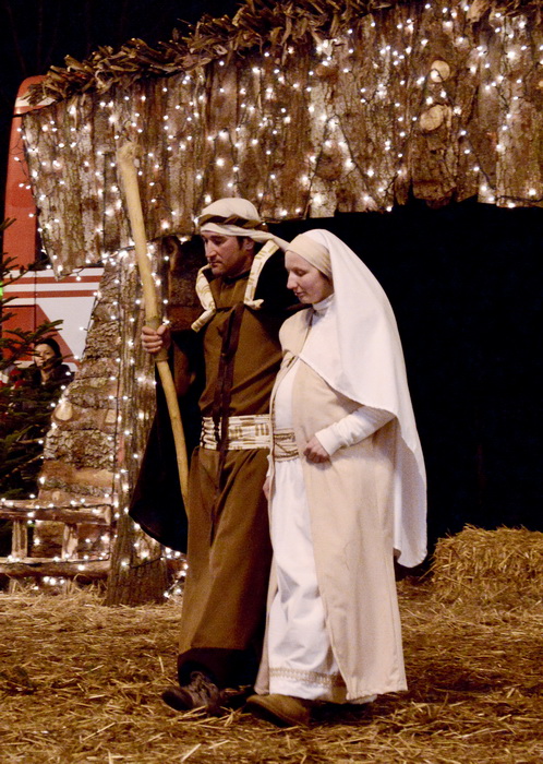 Zagreb, 221212.
Kaptol.
Zajednica Cenacolo vec 13 godina ispred Katedrale na Kaptolu u bozicno vrijeme priredjuje Zive jaslice.
Na fotografiji: detalj sa priredbe.
Foto: Admir Buljubasic / CROPIX Zagreb, 221212.
Kaptol.
Zajednica Cenacolo vec 13 godina ispred Katedrale na Kaptolu u bozicno vrijeme priredjuje Zive jaslice.
Na fotografiji: detalj sa priredbe.
Foto: Admir Buljubasic / CROPIX
