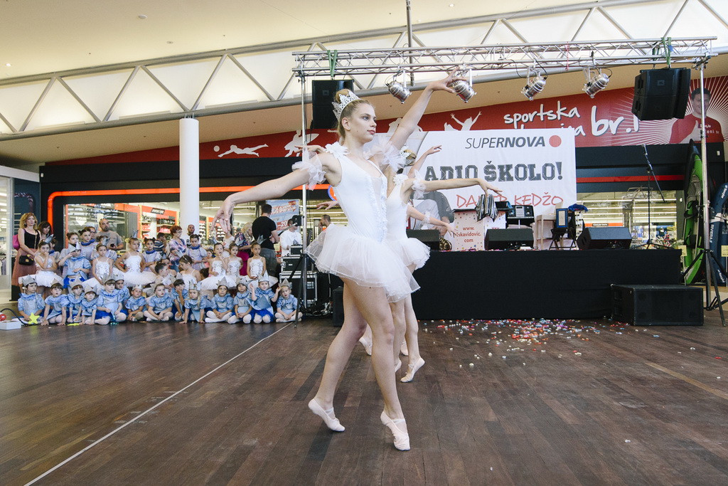 Supernova Zadar: Adio školo uz koncert Damira Kedže Supernova Zadar: Adio školo uz koncert Damira Kedže