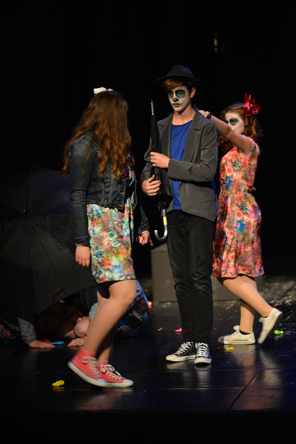 HNK Zadar: Premijera predstave “Tko i što brani”, Igrajmo se HNK Zadar: Premijera predstave “Tko i što brani”, Igrajmo se