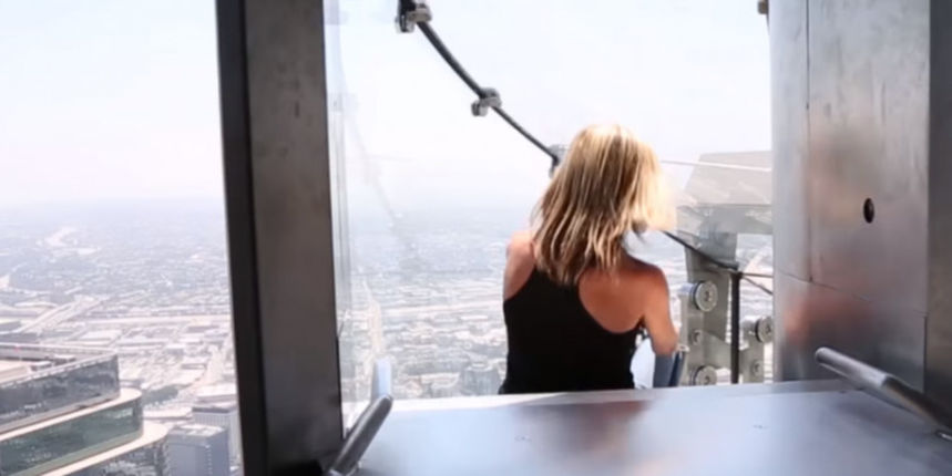 Stakleni tobogan Stakleni tobogan