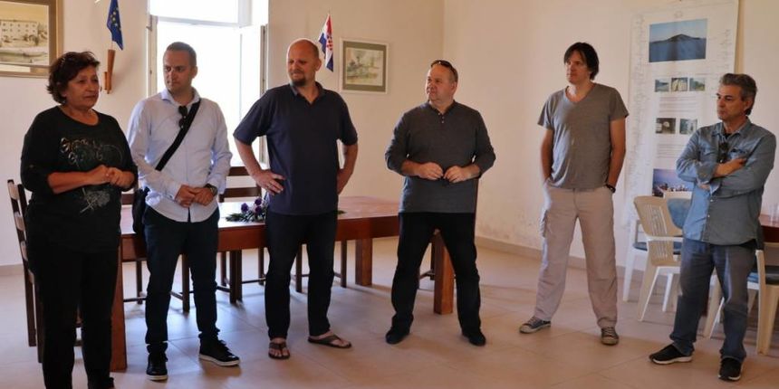 Osmero slikara i kipara darovalo svoje radove galeriji na Ošljaku