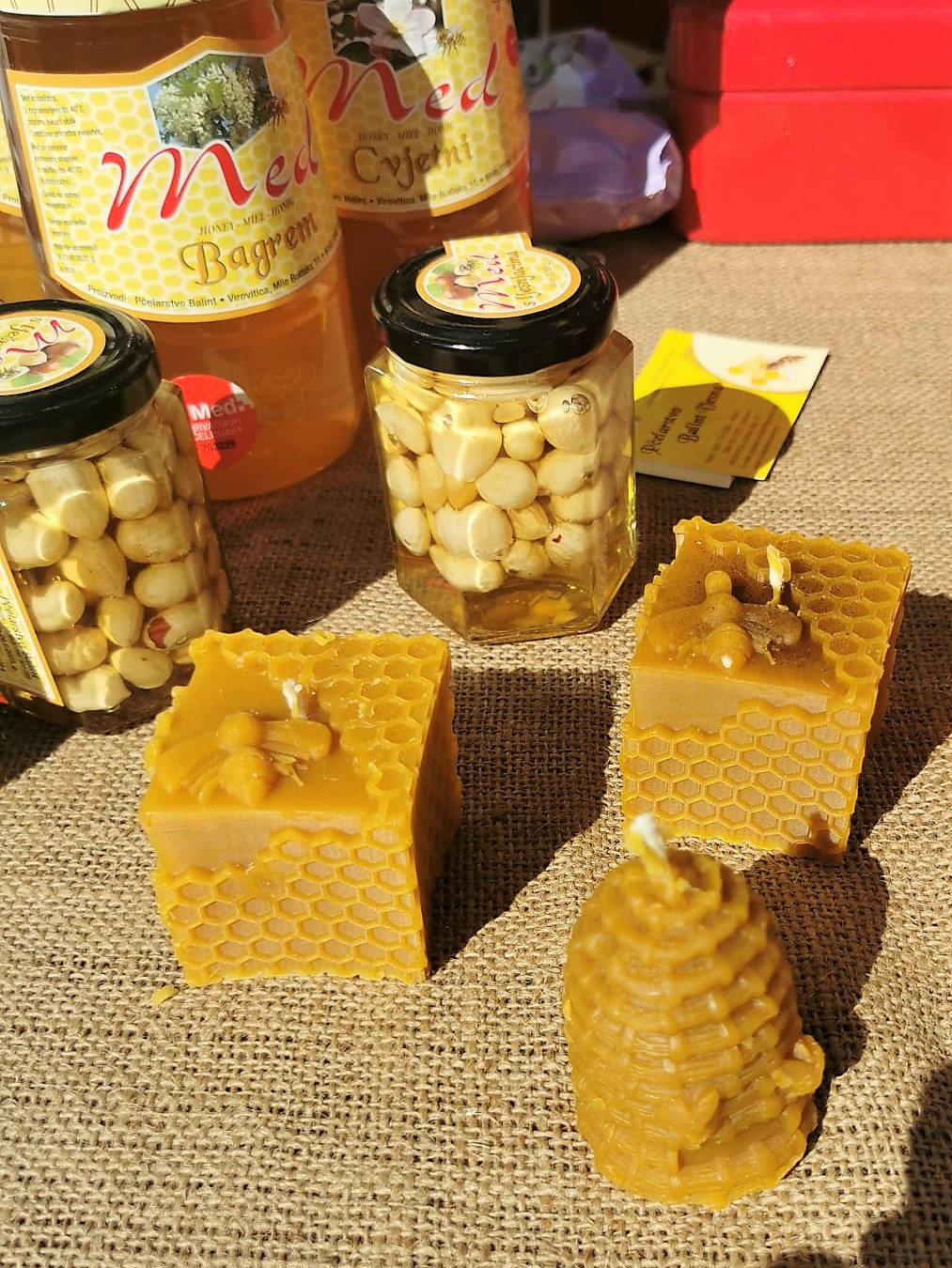 Posjetili smo manifestaciju Jesen u Lici Posjetili smo manifestaciju Jesen u Lici