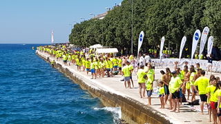 Sasvim osoban doživljaj – 10. dm Millennium Jump sa zadarske rive. Foto: Mladen Malik Barba Sasvim osoban doživljaj – 10. dm Millennium Jump sa zadarske rive. Foto: Mladen Malik Barba