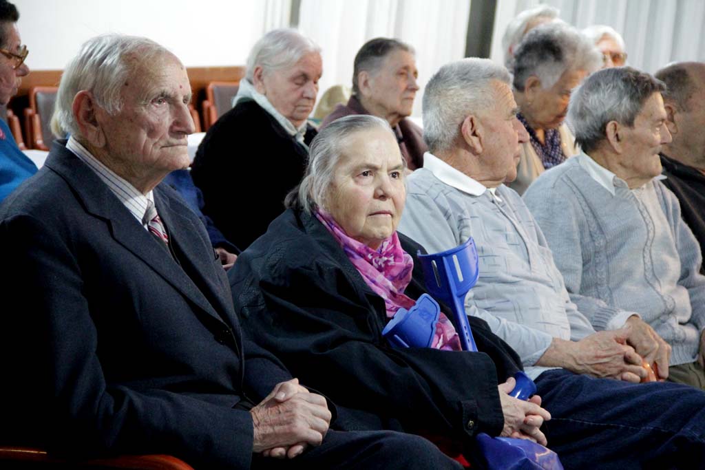 Valentinovo u Domu za stare i nemoćne, foto-I. PERINCIC