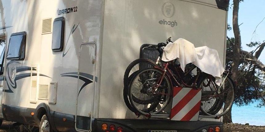 Dok Grad traži komunalne redare – divlji kamperi uživaju! Foto: Edvard Šprljan Dok Grad traži komunalne redare – divlji kamperi uživaju! Foto: Edvard Šprljan