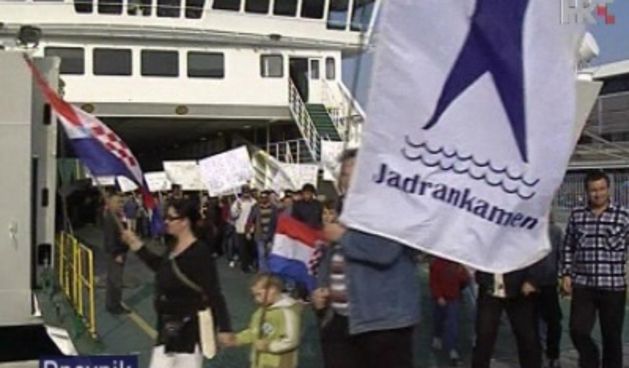 Interventna policija u Pučišćima, foto: HRT