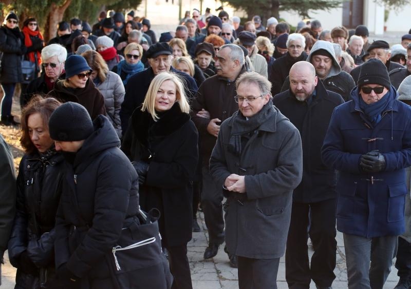 Posljednji ispraćaj velikog hrvatskog književnika Ive Brešana na šibenskom groblju Kvanj