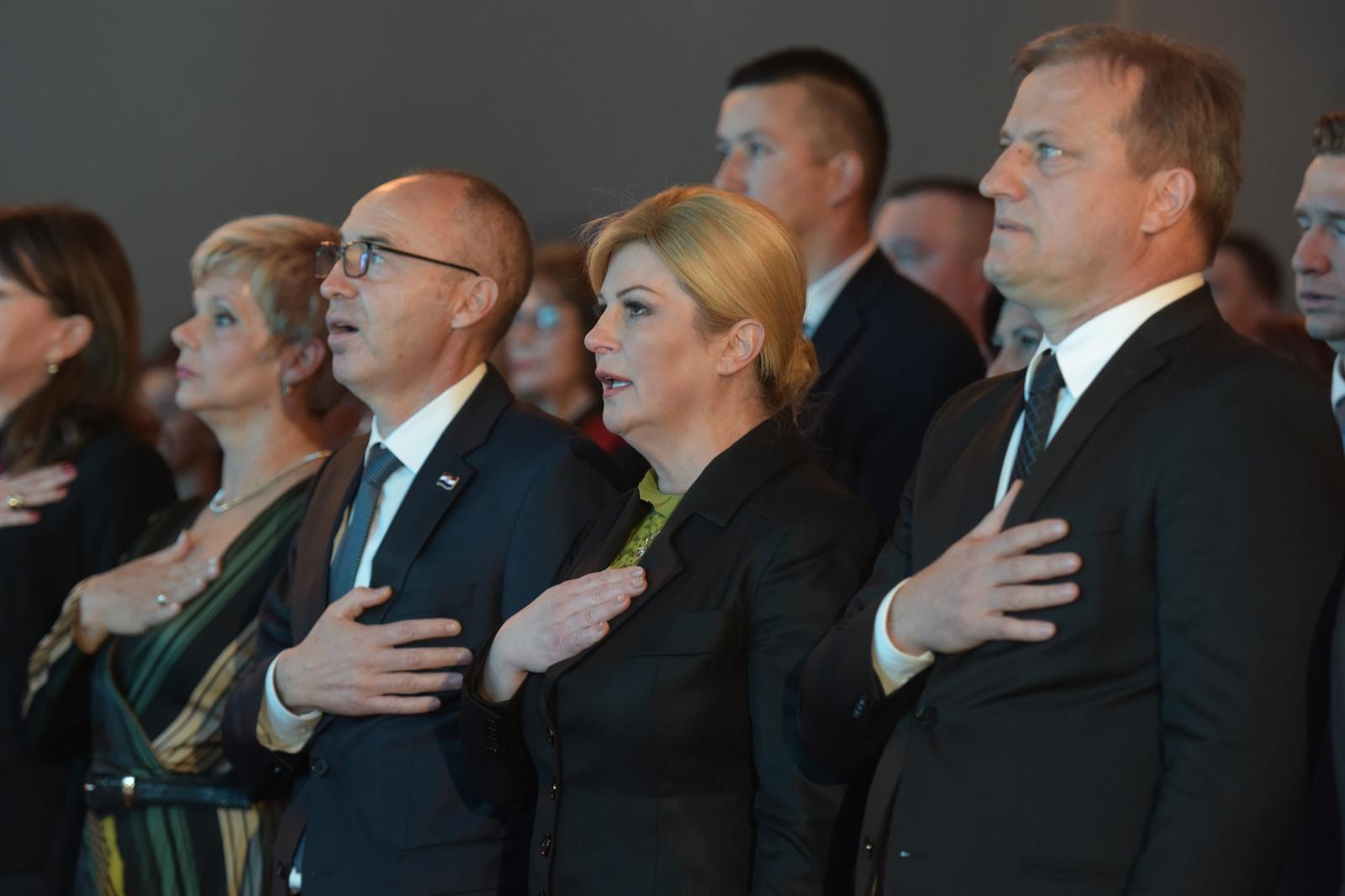 Predsjednica Grabar-Kitarović na svečanoj sjednici Gradskog vijeća Predsjednica Grabar-Kitarović na svečanoj sjednici Gradskog vijeća