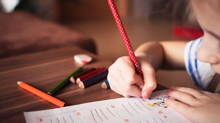 prvašić školarac dijete ilustracija prvašić školarac dijete ilustracija