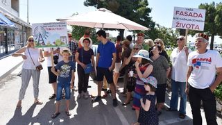 ‘Ne želim dobiti rak!’ Mještani prosvjedovali protiv postavljanja bazne stanice Tele 2