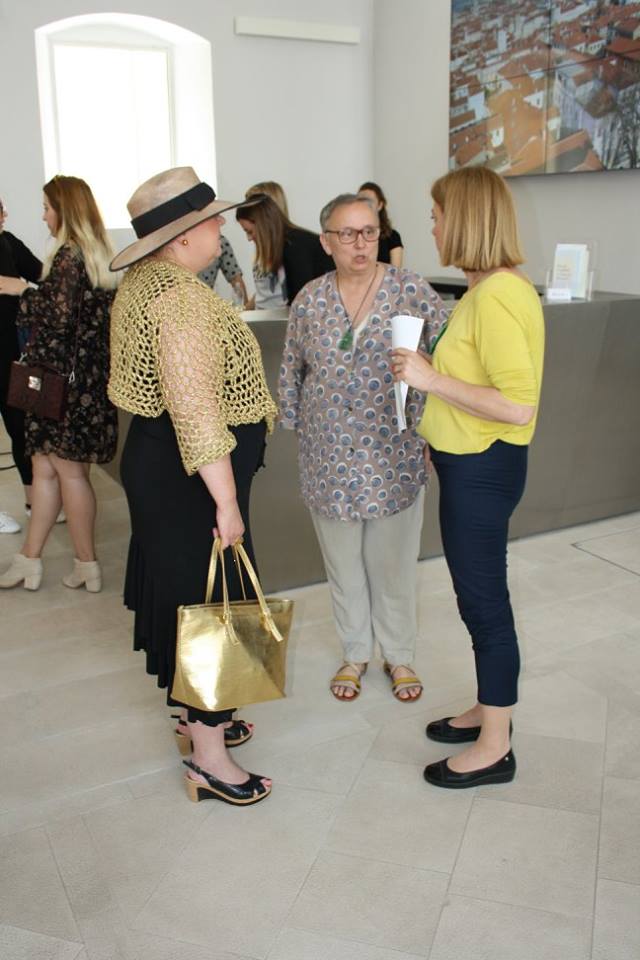 Mladi zadarski dizajneri predstavili radove na izložbi “Zalistavac – tekstilni mozaik u nakitu” Mladi zadarski dizajneri predstavili radove na izložbi “Zalistavac – tekstilni mozaik u nakitu”