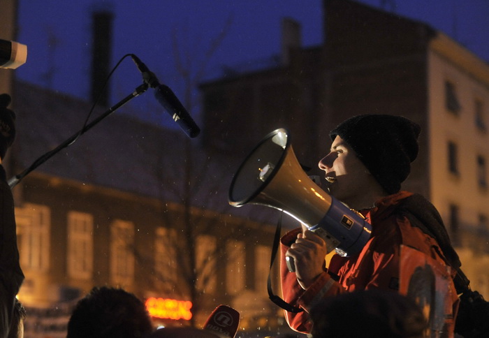 Zagreb, 020311. 
Novi, cetvrti po redu, protuvladin prosvjed tzv. facebook grupe zapoceo je veceras na Cvjetnom trgu. 
Na fotografiji: Ivan Pernar organizator prosvjeda .
Foto: Marko Miscevic / CROPIX