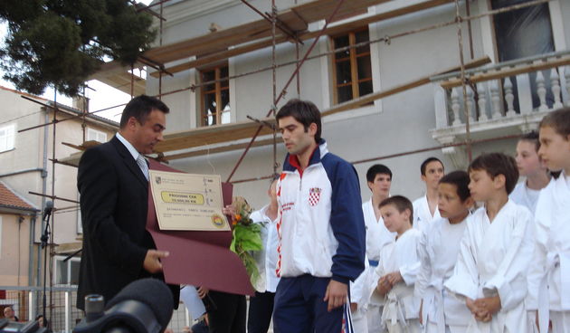 Doček Danila Domdjonija u Biogradu