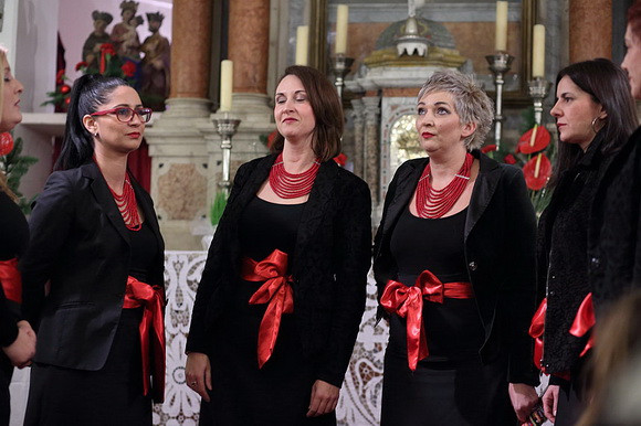 “Božićna čarolija” – koncert klapa u petrčanskoj crkvi sv. Ivana i Pavla “Božićna čarolija” – koncert klapa u petrčanskoj crkvi sv. Ivana i Pavla