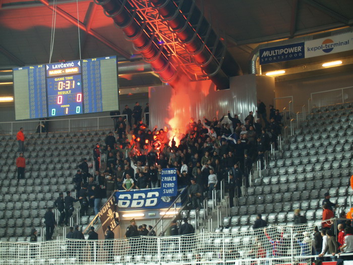 Hajduk – Dinamo, bakljada B.B.B.