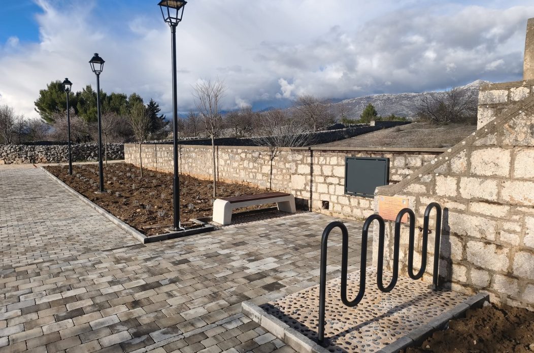 Jasenice parking Jasenice parking