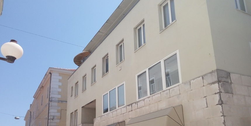 Image 378053 (auto) Image 378053 (auto)