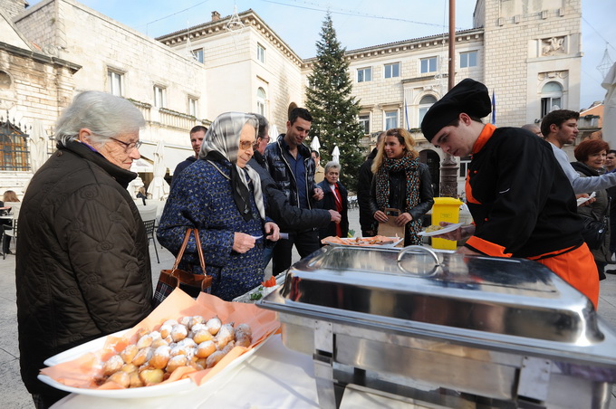 Zadar, 241212.
Forum.
U sklopu manifestacije Zadar, 241212.
Forum.
U sklopu manifestacije