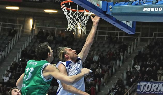 Todor Gečevski, KK Zadar  – KK Benetton Basket (76 : 84)