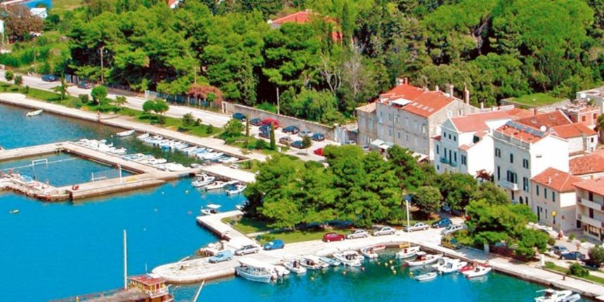 Sv. Filip Jakov, foto: www.vila-smirna.com Sv. Filip Jakov, foto: www.vila-smirna.com