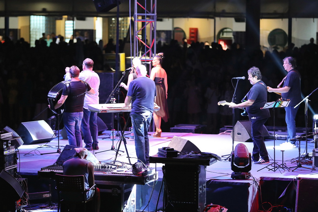 Halid Bešlić maestralno zaključio koncertnu sezonu u Biogradu na Moru