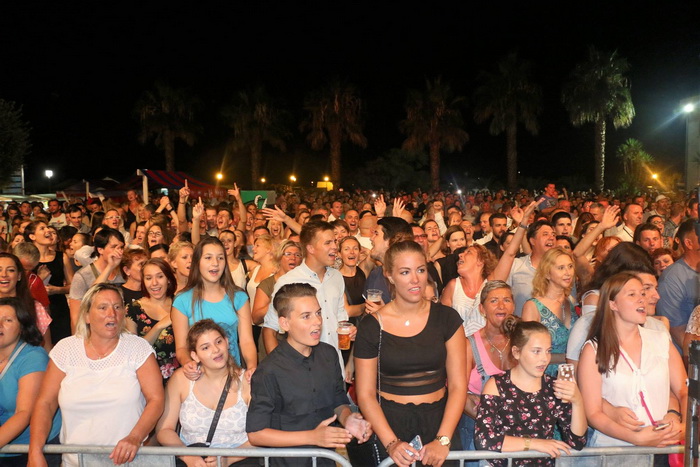 Virska fešta: Koncert Jole i ponoćni vatromet. Foto: Virski list