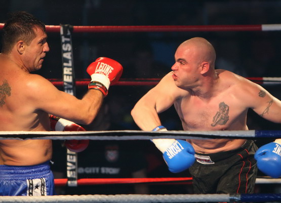 Image 1162357 (auto) Image 1162357 (auto)