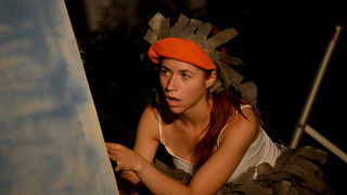 Ružno pače u izvedbi Dragon Teatra Ružno pače u izvedbi Dragon Teatra