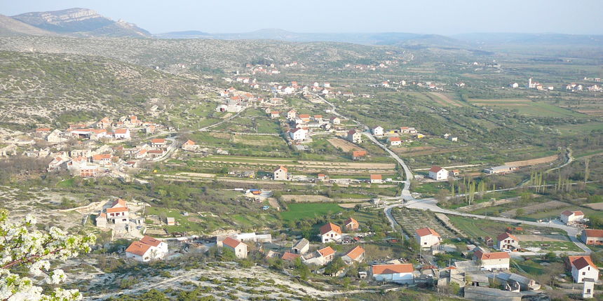 Lišane Ostrovičke (Foto: static.panoramio.com) Lišane Ostrovičke (Foto: static.panoramio.com)