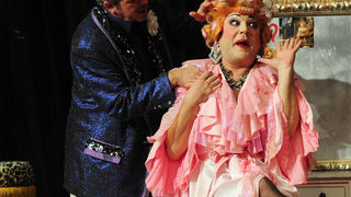 Zadar, 12.11.2012. snimio: Nenad Marčev
SATIRIČKO KAZALIŠTE KEREMPUH
Jean Poiret:
Krletka, komedija
redatelj: Krešimir Dolenčić
igraju: Ž. Königsknecht, H. Kečkeš, M. Mirković,
I. Đuričić, L. Petrušić, B. Perić, V. Čokljat,
M. Posavec Zadar, 12.11.2012. snimio: Nenad Marčev
SATIRIČKO KAZALIŠTE KEREMPUH
Jean Poiret:
Krletka, komedija
redatelj: Krešimir Dolenčić
igraju: Ž. Königsknecht, H. Kečkeš, M. Mirković,
I. Đuričić, L. Petrušić, B. Perić, V. Čokljat,
M. Posavec