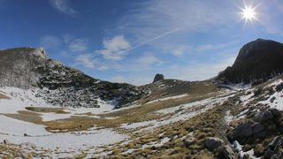 16.03.2014., Juzni Velebit – Topljenje snijega na Juznom Velebitu i procvjetani prvi planinski cvjetovi u ranom proljecu najavljuju skorasnje toplije vrijeme. Photo: Filip Brala/PIXSELL Autor Filip Brala/PIXSELL Ključne riječi rekreacija, planina, pro 16.03.2014., Juzni Velebit – Topljenje snijega na Juznom Velebitu i procvjetani prvi planinski cvjetovi u ranom proljecu najavljuju skorasnje toplije vrijeme. Photo: Filip Brala/PIXSELL Autor Filip Brala/PIXSELL Ključne riječi rekreacija, planina, pro