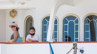 Velicanstveni jedrenjak Royal Clipper na Pozdravu suncu Velicanstveni jedrenjak Royal Clipper na Pozdravu suncu