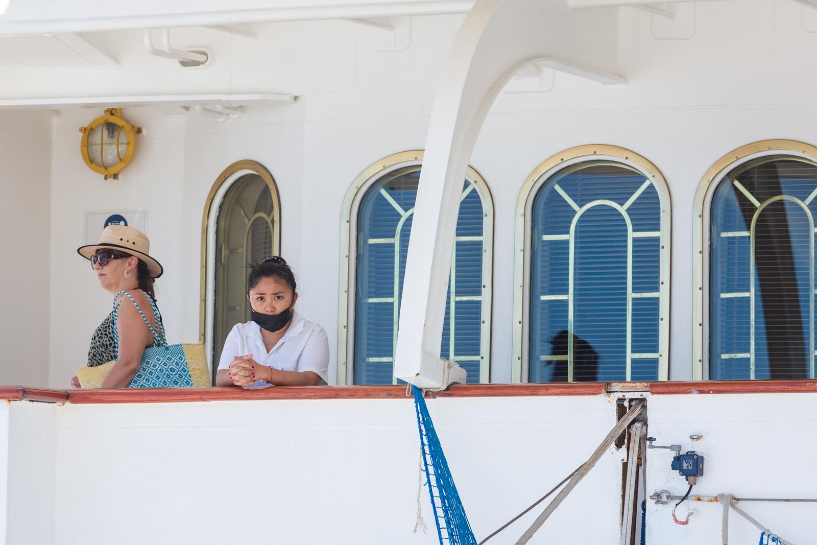 Velicanstveni jedrenjak Royal Clipper na Pozdravu suncu Velicanstveni jedrenjak Royal Clipper na Pozdravu suncu