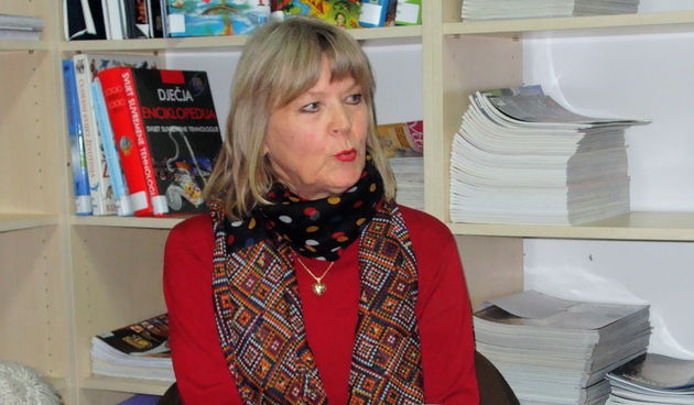 Julienne Eden Bušić u Graddskoj knjižnici Biograd na Moru
