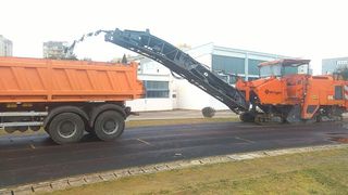 Uklanjanje stare atletske staze