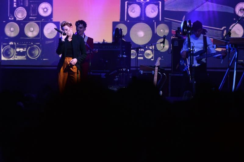 Druga vecer 10. INmusic festivala, najveceg open-air festivala u Hrvatskoj na kojem nastupaju svjetski poznati izvodjaci. Nastup britanske pjevacice Elly Jackson i njene electro pop atrakcije La Roux. Photo: Marko Lukunic/PIXSELL Druga vecer 10. INmusic festivala, najveceg open-air festivala u Hrvatskoj na kojem nastupaju svjetski poznati izvodjaci. Nastup britanske pjevacice Elly Jackson i njene electro pop atrakcije La Roux. Photo: Marko Lukunic/PIXSELL