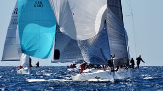 U hvarskom akvatoriju održana XXI. Uskršnja regata U hvarskom akvatoriju održana XXI. Uskršnja regata