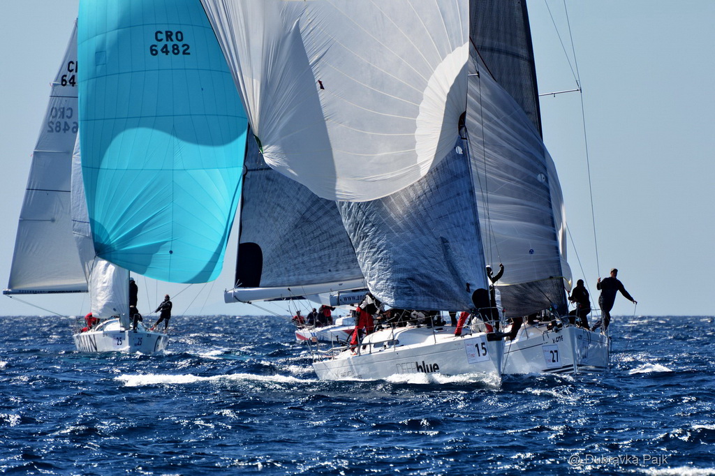 U hvarskom akvatoriju održana XXI. Uskršnja regata U hvarskom akvatoriju održana XXI. Uskršnja regata