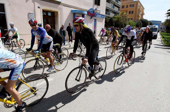 Zadar, 070413.
Branimirova obala.
U povodu Svjetskog dana zdravlja i u sklopu Zupanijskih dana 2013. godine, Tim za zdravlje Zadarske zupanije i Grad Nin organizirali su biciklijadu pod nazivom Od Branimira do Branimira na relaciji Zadar-Nin-Zadar u dulj Zadar, 070413.
Branimirova obala.
U povodu Svjetskog dana zdravlja i u sklopu Zupanijskih dana 2013. godine, Tim za zdravlje Zadarske zupanije i Grad Nin organizirali su biciklijadu pod nazivom Od Branimira do Branimira na relaciji Zadar-Nin-Zadar u dulj