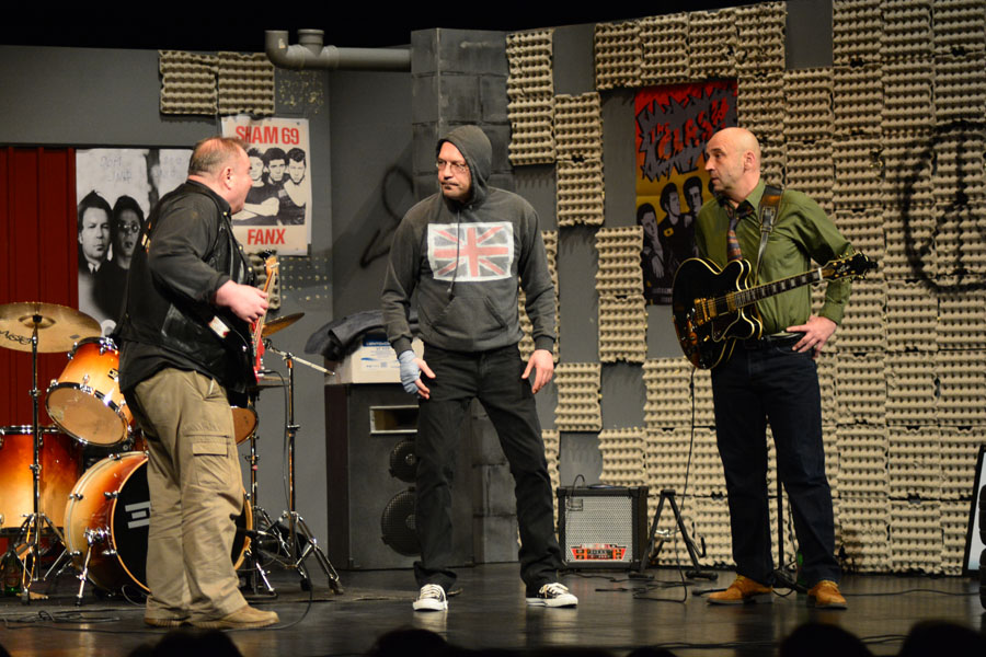 Predstava “Grupa” Kazališta Knap ; foto Iva Perinčić