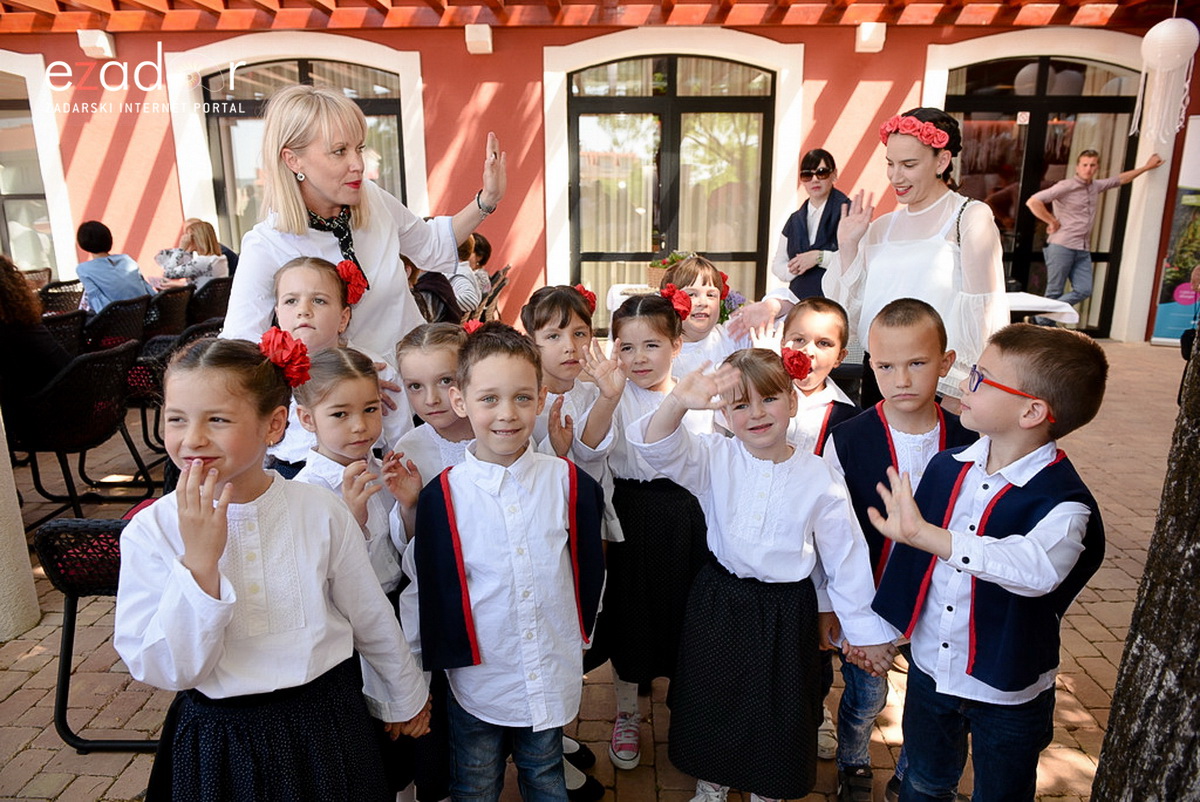 Svečano otvoren 18. Festival cvijeća Zadarske županije u Sv. Filip i Jakovu