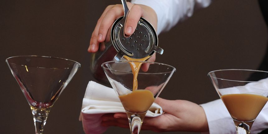 konobar, koktel konobar, koktel