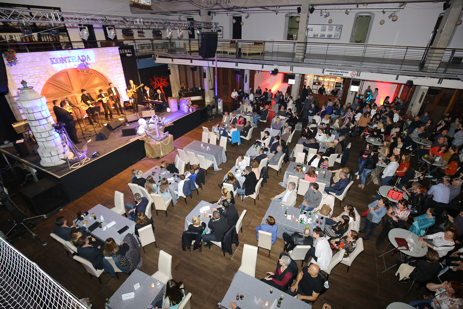 Humanitarni rođendanski koncert klape Kontrada u Arsenalu. Foto: Filip Brala Humanitarni rođendanski koncert klape Kontrada u Arsenalu. Foto: Filip Brala