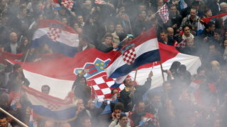 Zagreb, 161112.
Trg bana Jelacica.
Nakon oslobadjajuce presude i provedenih 7 i 5 godina u Haaskom pritvoru za hrvatske generale Antu Gotovinu i Mladena Markaca na zagrebackom glavnom trgu organiziran je velicanstven docek . Oko 16 sati skupilo se desetak