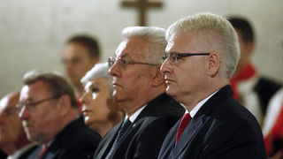 Zagreb, 250611.
Crkva svetog Marka na Gornjem gradu.
Svecana misa povodom Dana drzavnosti na kojoj je prisustvovao hrvatski politicki vrh.
Predsjednik Ivo Josipovic, predsjednik Sabora Luka Bebic, premijerka Jadranka Kosor i Vladimir Seks.
Foto: Damjan Ta