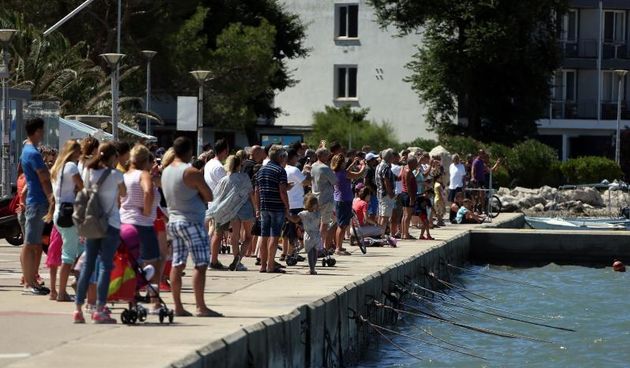 Novalja: Hidroavion sve popularniji način prijevoza između otoka i kopna