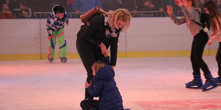 Otvoreno je klizalište na Višnjiku!