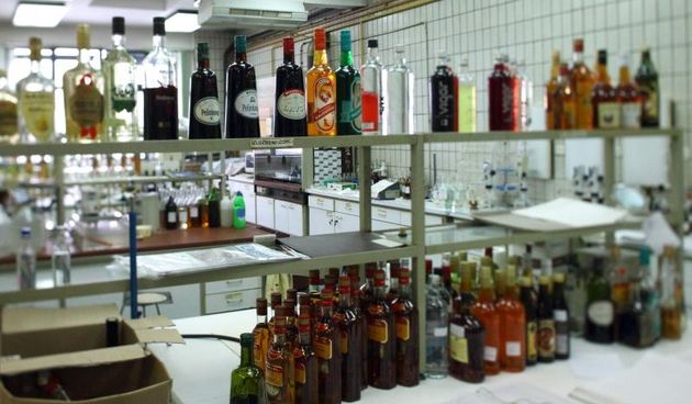 Badel 1862 najveci je i najstariji proizvodjac alkoholnih pica, vina i bezalkoholnih pica u Hrvatskoj.